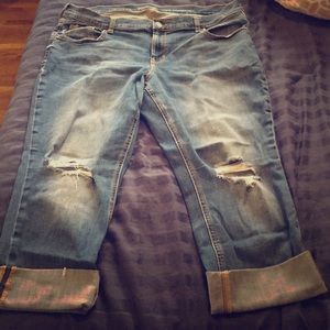 Old navy boyfriend crops